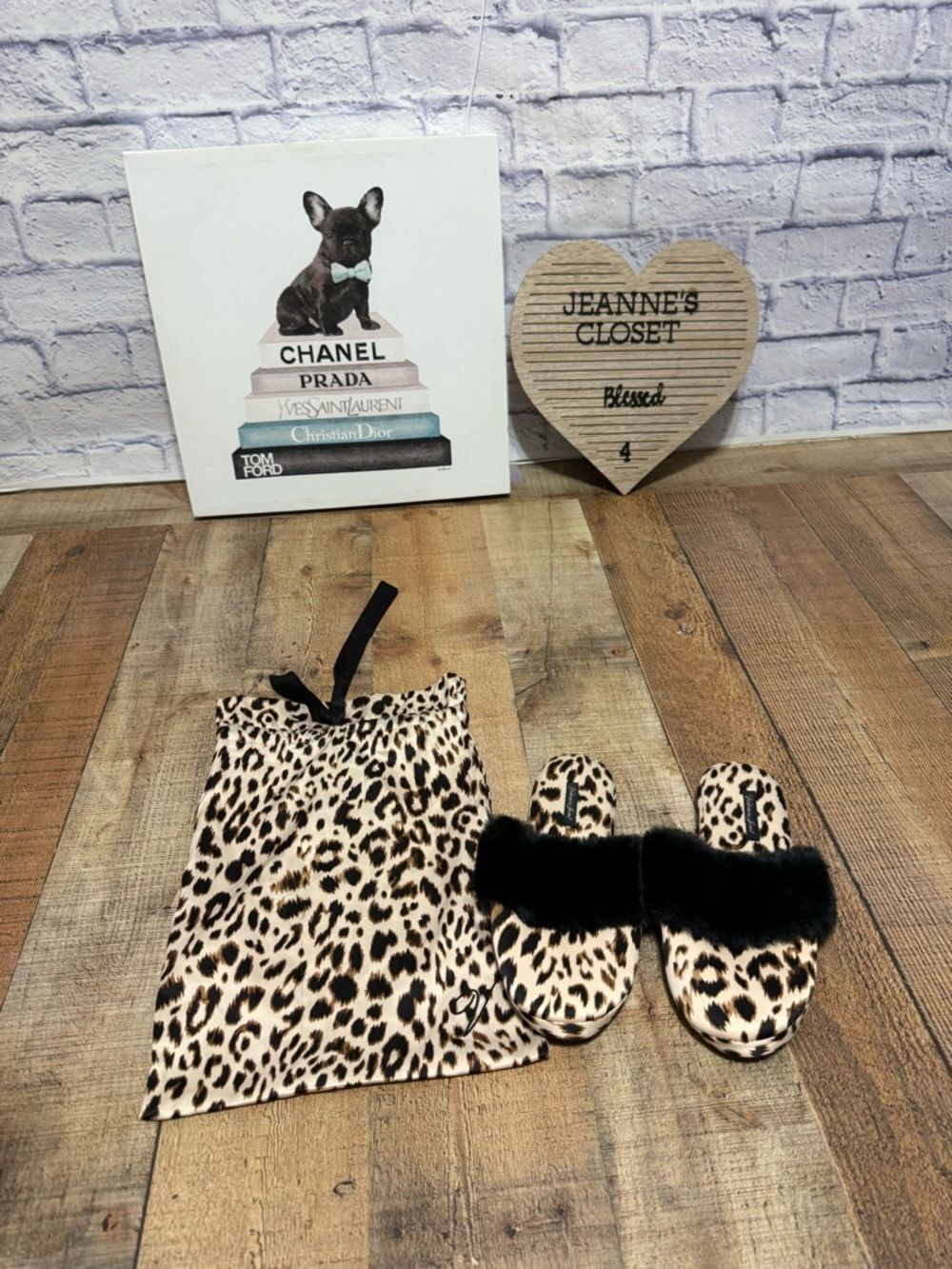 VS Beige Black Leopard Print Faux Fur Trim Signature Satin Slippers S 5/6 NEW